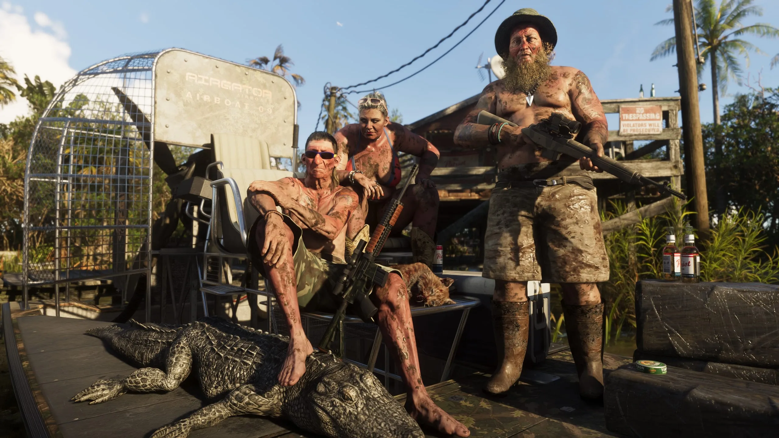 Screenshot ufficiale di GTA 6: tre persone coperte di fango in posa su un airboat con un alligatore e un gatto selvatico abbattuti, armi in vista